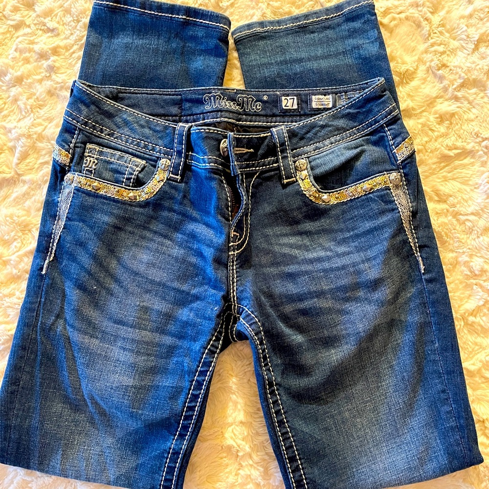 Miss Me,size 27, inseam 29 1/2, Straight.